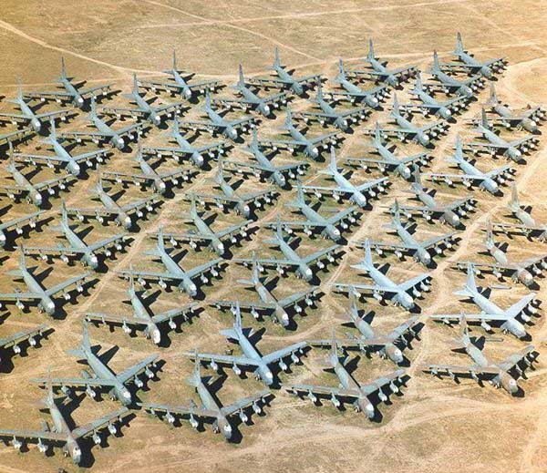 Máy bay ném bom chiến lược B-52